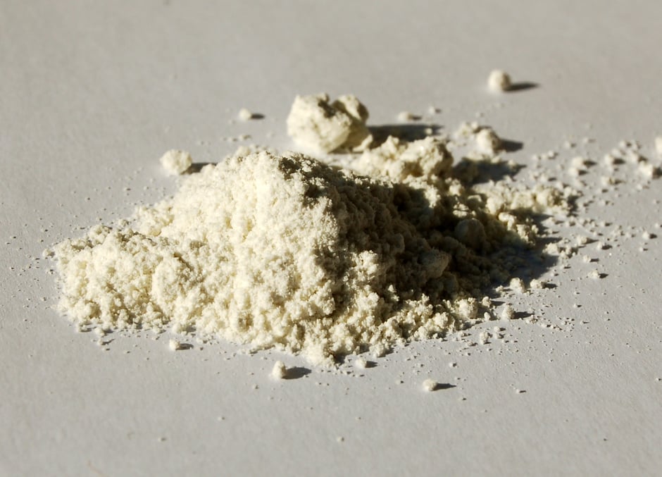 Ammonium-metavanadate-sample
